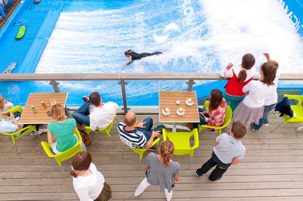 Fistral Hot Tub House For 8 On Retallack Resort New Quay Екстериор снимка