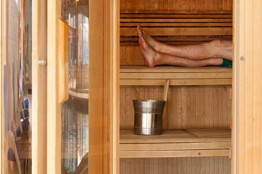 Fistral Hot Tub House For 8 On Retallack Resort New Quay Екстериор снимка